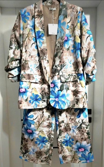 Piękny garnitur kwiatowy