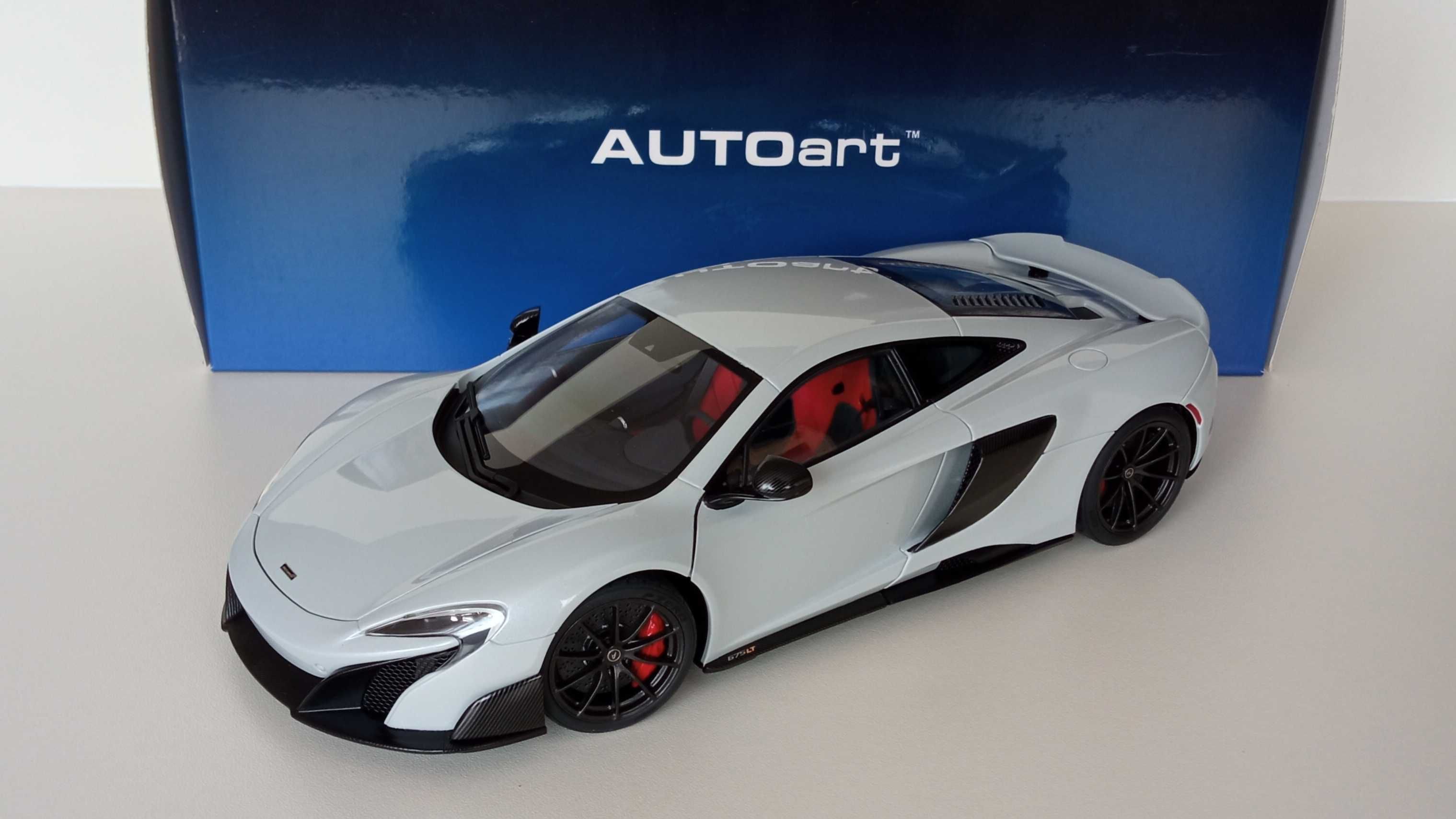 McLaren 675 LT 2016 Autoart 1:18