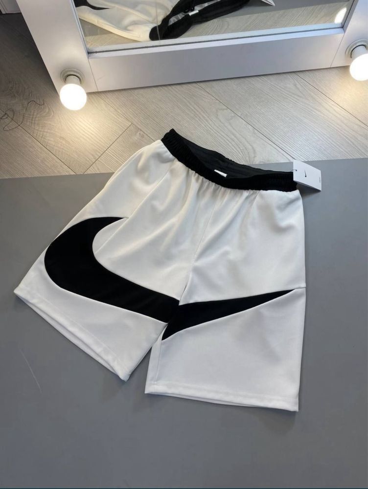 Шорти Nike Big Swoosh чорні/ білі/ хакі/ шорти найк біг свуш чоловічі