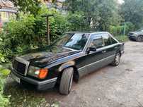 Mercedes W123 e260