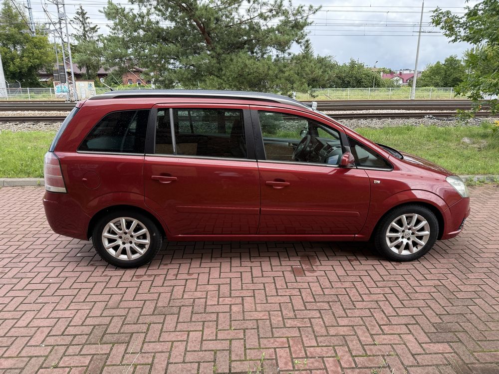 Opel Zafira Cosmo 1.9 120KM Bi-xenon, panorama, 7 osob