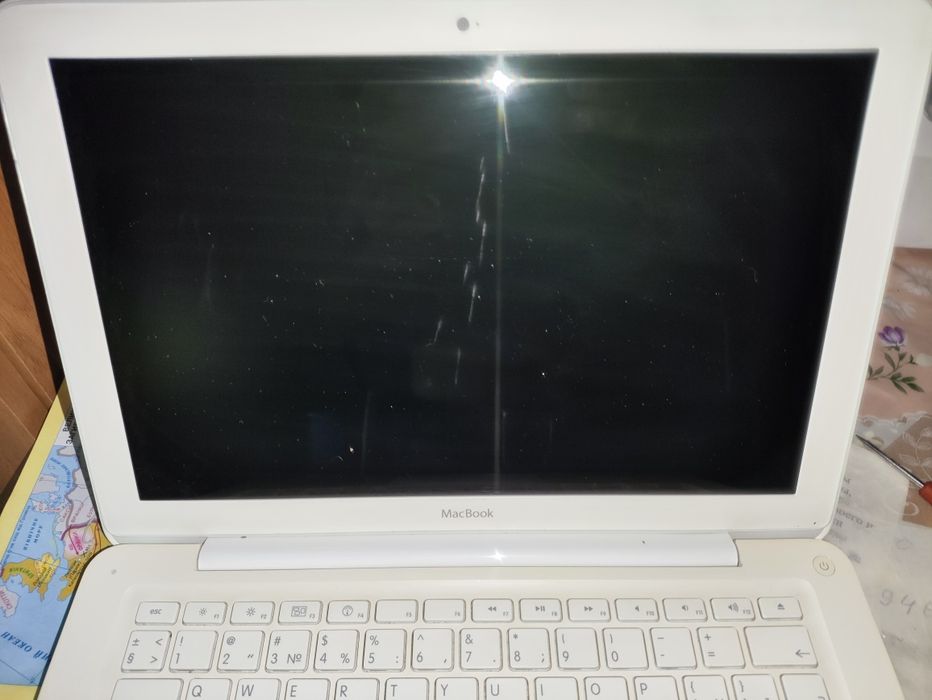 Продам MacBook..