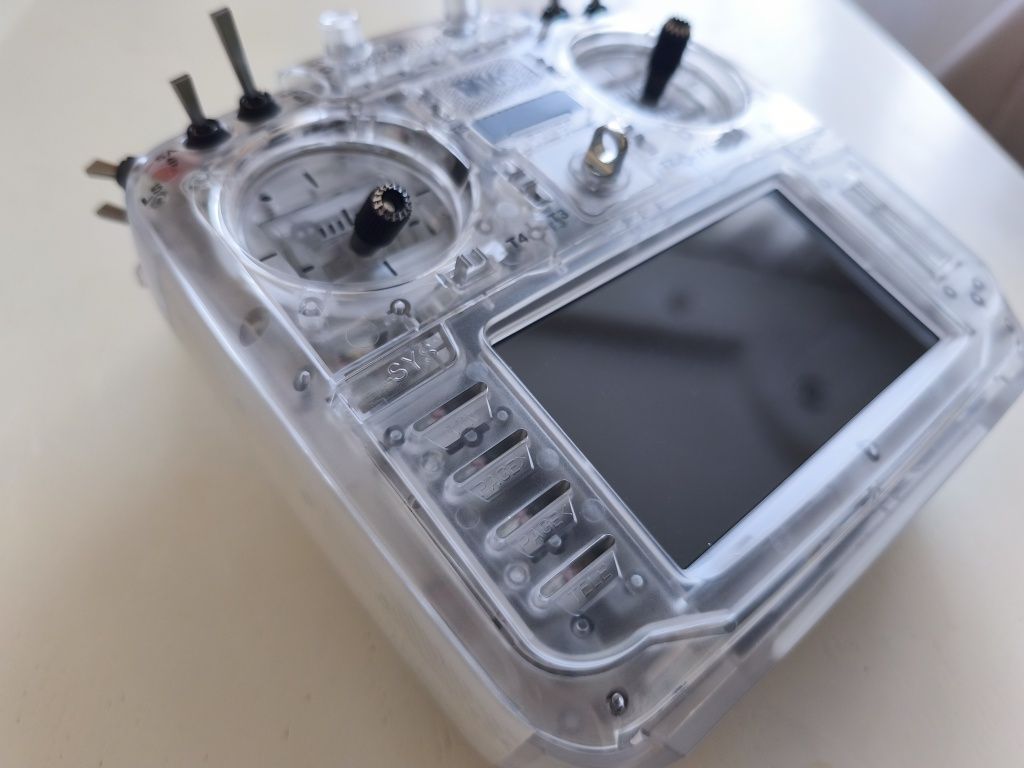 Апаратура керування radiomaster tx16s elrs transparent