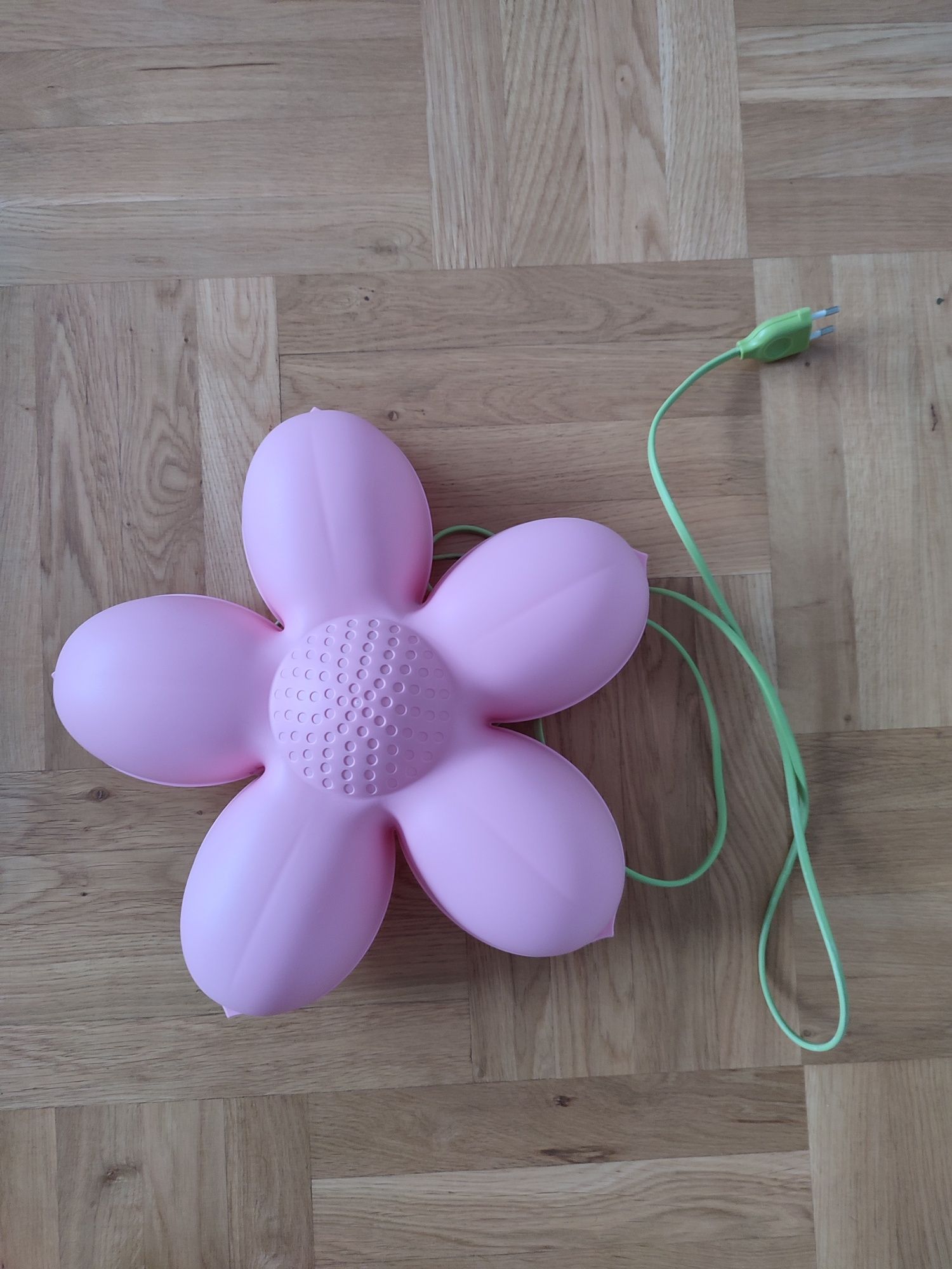 Lampka IKEA kwiatek różowy