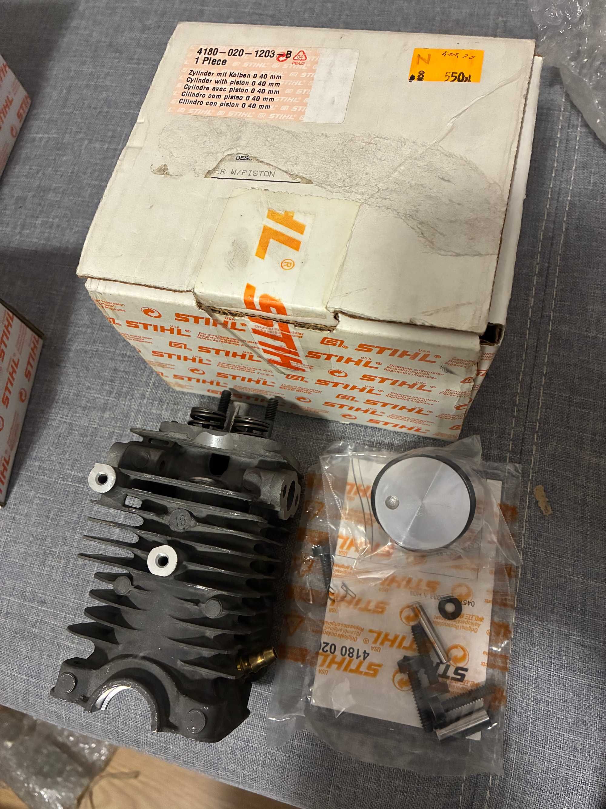 Cylinder z tłokiem Ø 40 mm STIHL HT 101, KM 100, FS 100, FC 100, FC110