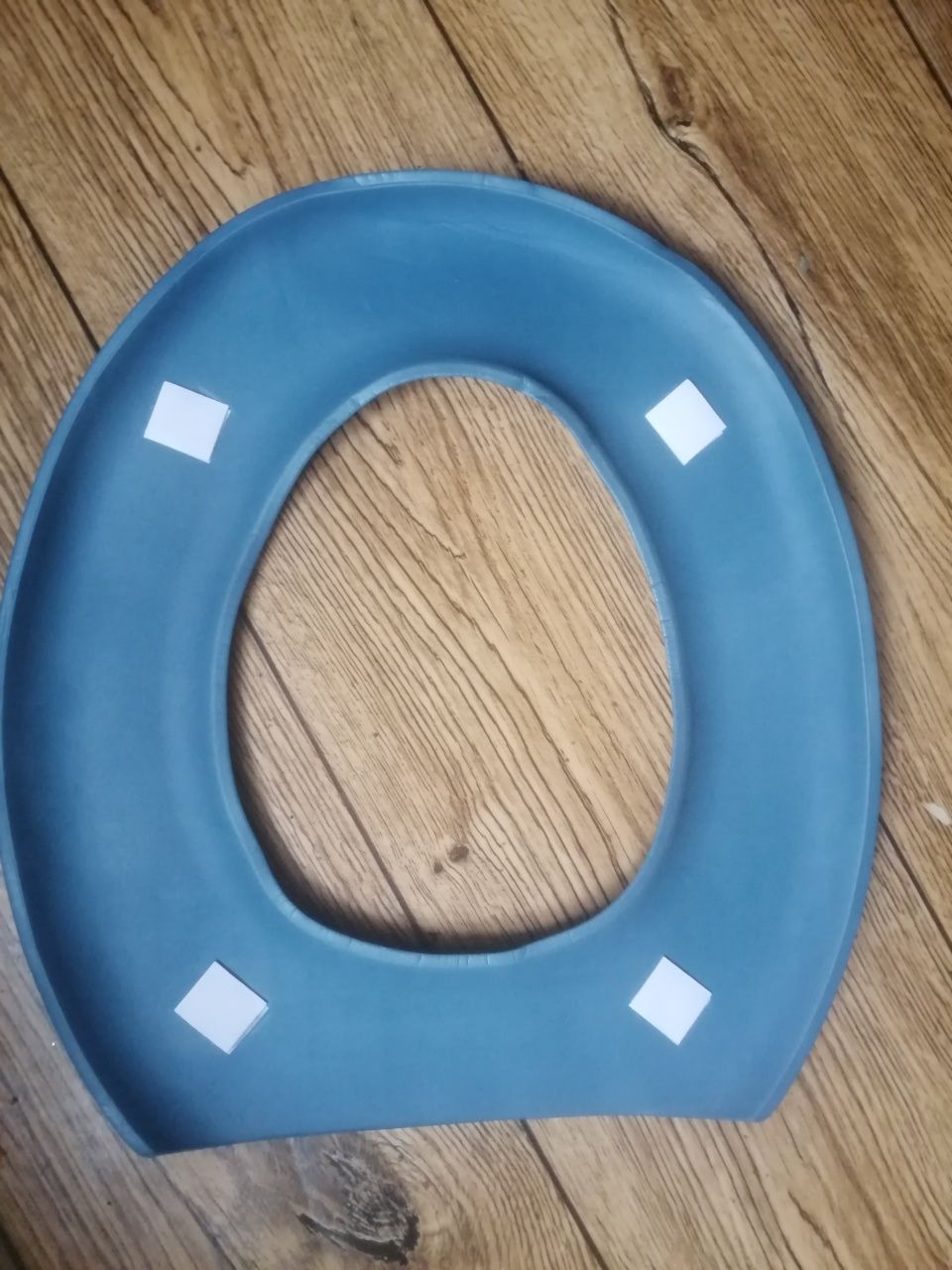 Mięka ochrona na deskę wc.