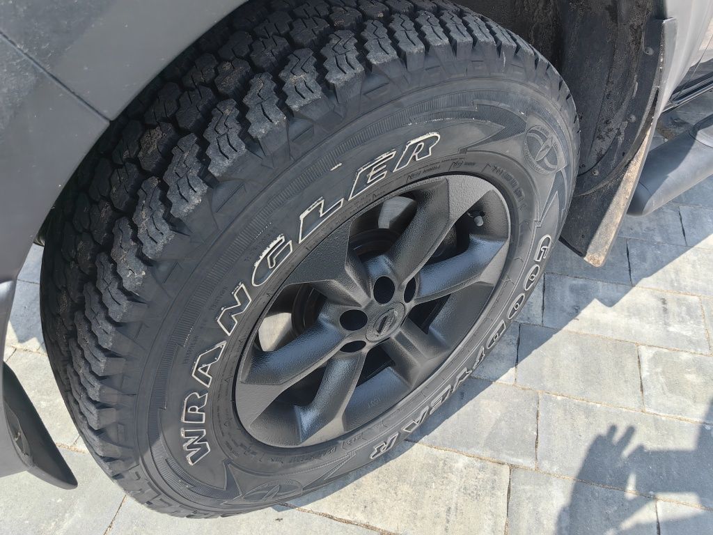 Nissan Navara D40 2.5 dci rama zakonserwowana