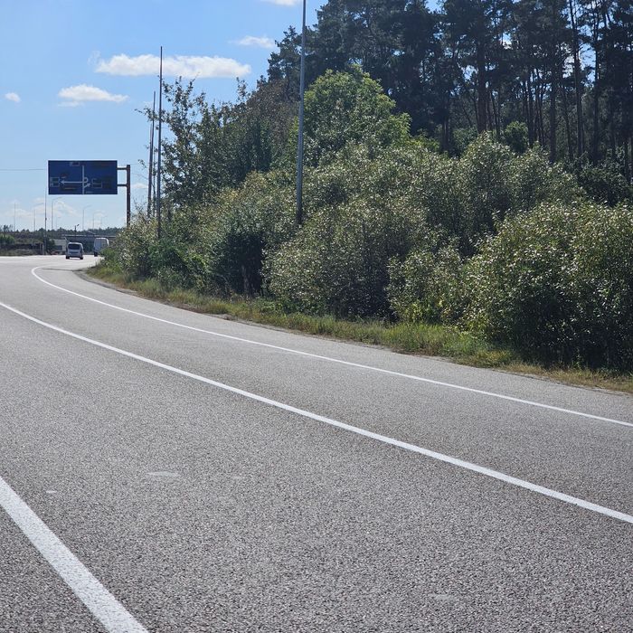 Фасад. 48 соток. Ваш бізнес саме тут!