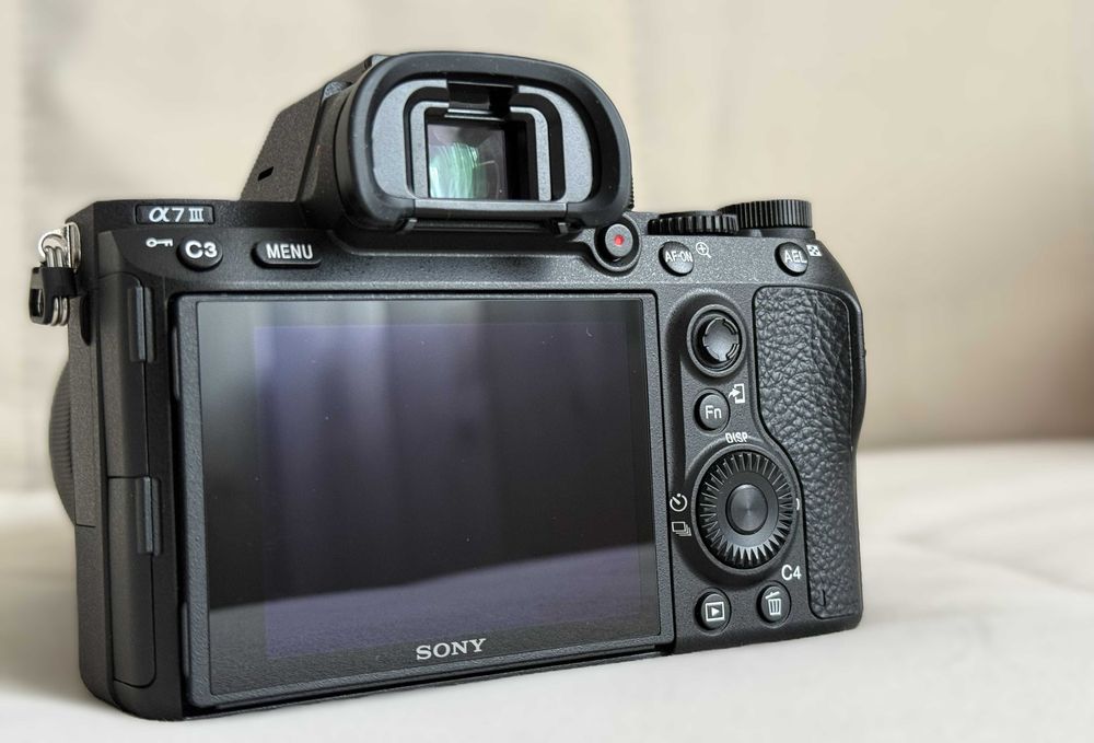 Aparat Sony A7M3 + obiektyw 28-70 f 3.5-5.6