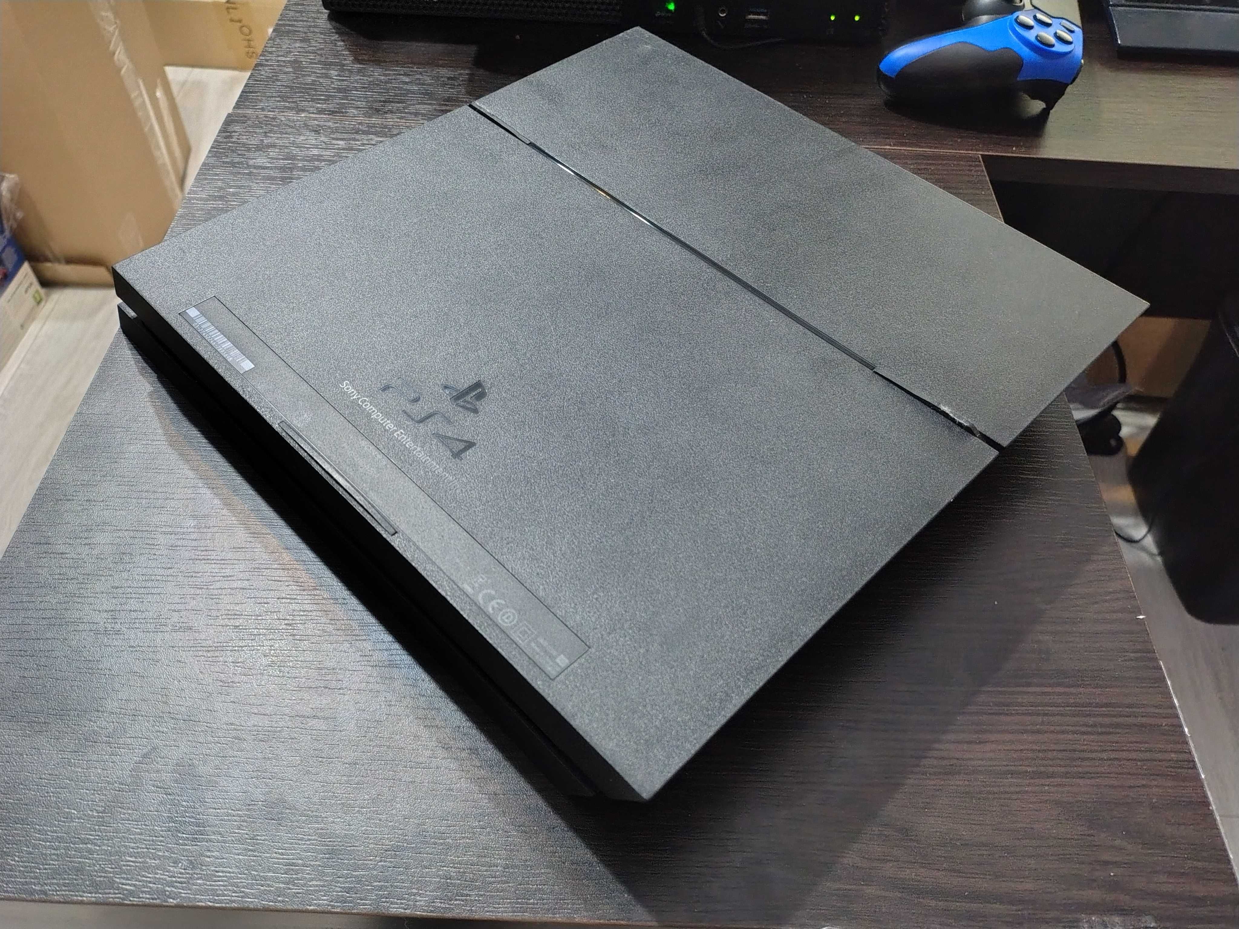 Konsola Sony PlayStation 4 500GB podstawka dodatkowe chłodzenie karton