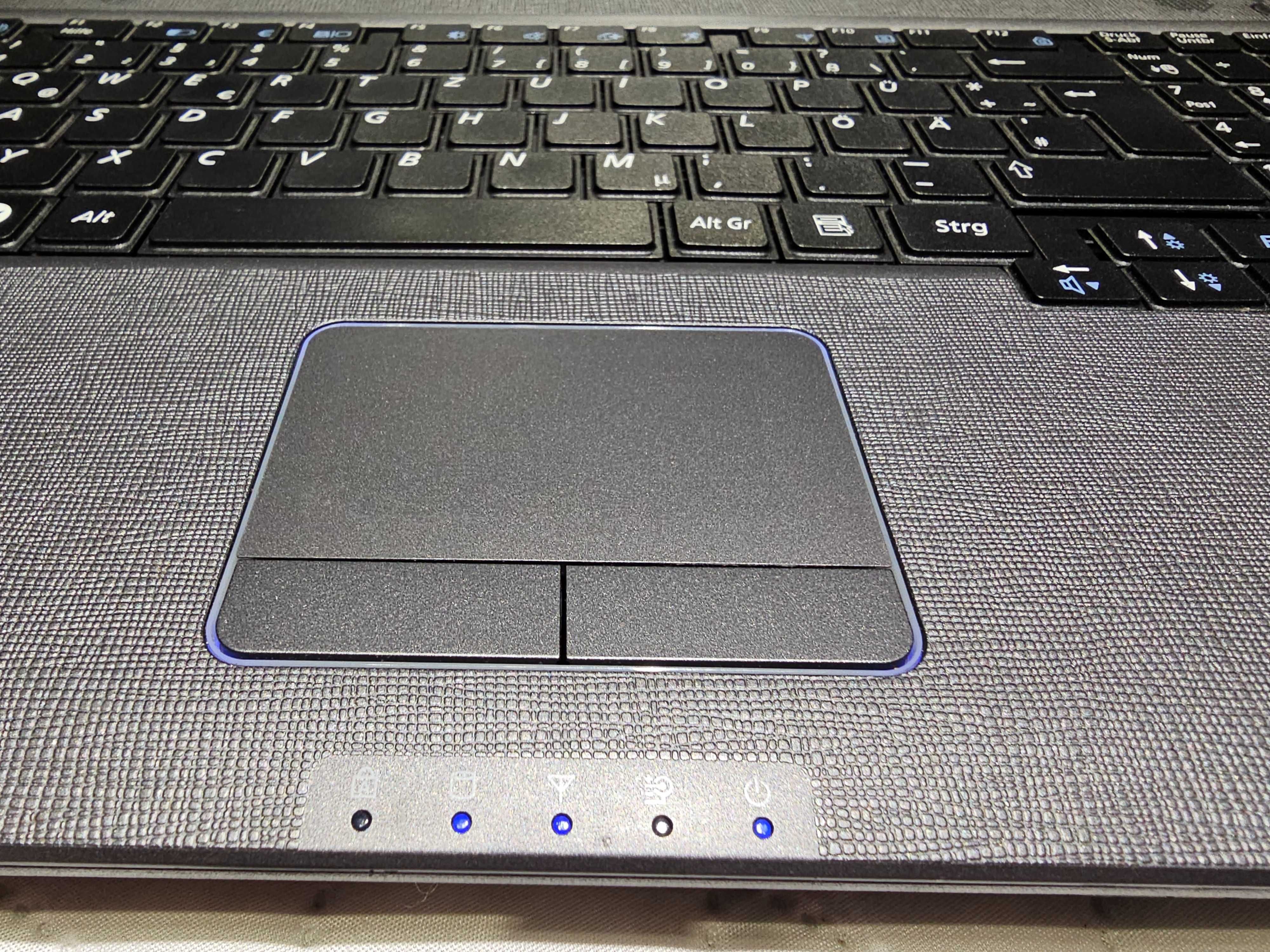 Ноутбук Samsung rv530/ 15.6 HD LED/Intel T4500/ 6gb DDR3/SSD