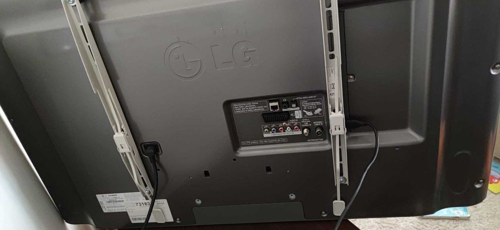 Smart TV LG : Full HD - Dual Play WebOS 42'' (Com Garantia)