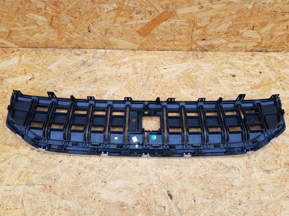 Решітка радіатора Polestar 2 31698060