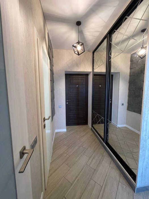 Срочно от собственника Парк фонтанов новый кирпичный дом у моря