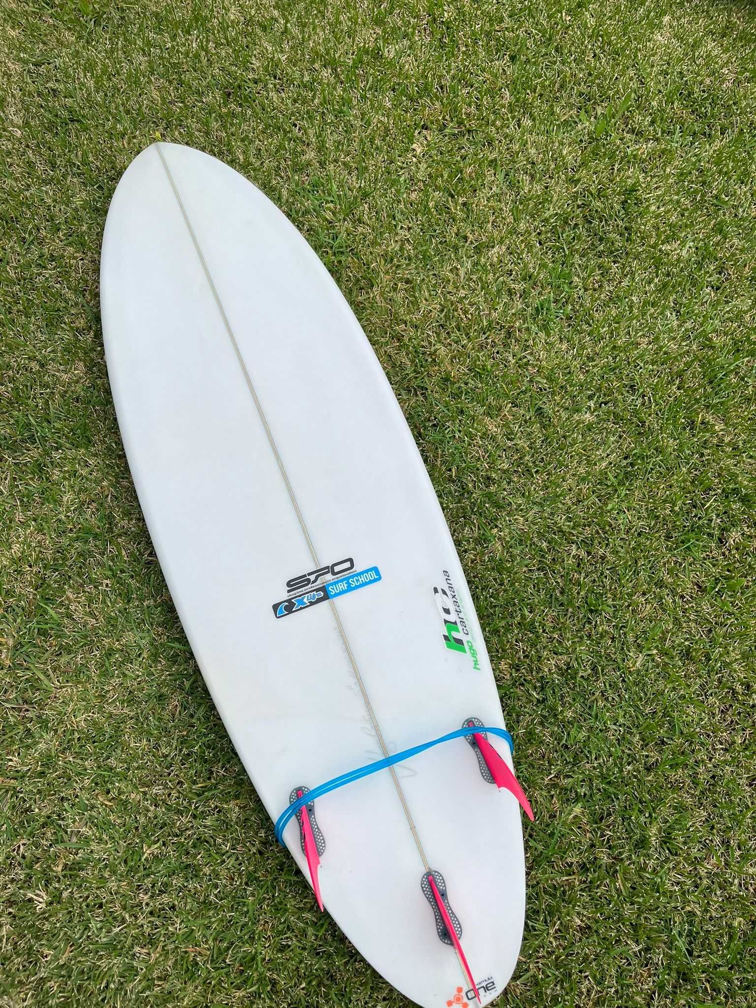 Prancha de surf SPO Fibra 5'11 em muito bom estado