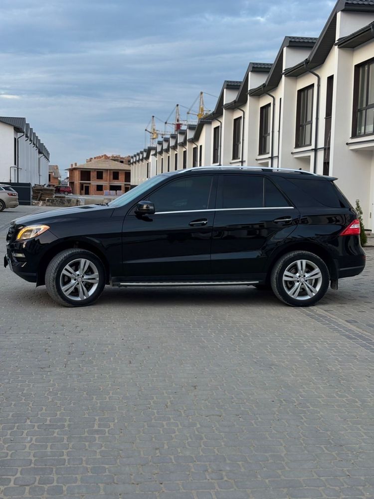Продається мерседес ML 2013 авто в дуже гарному стані
