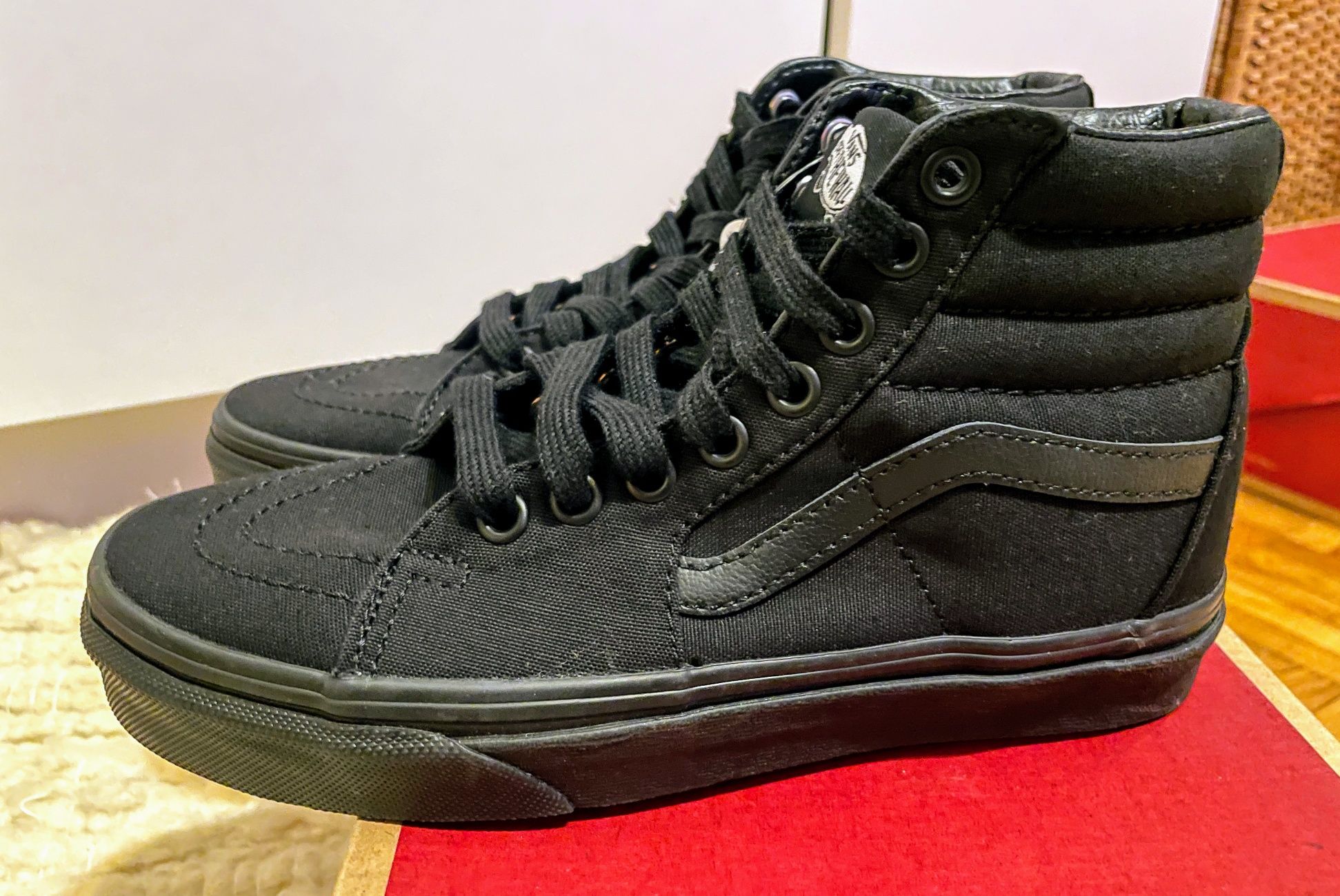 Sneakersy/Buty za kostkę – Vans Sk8-Hi – Czarne (35)