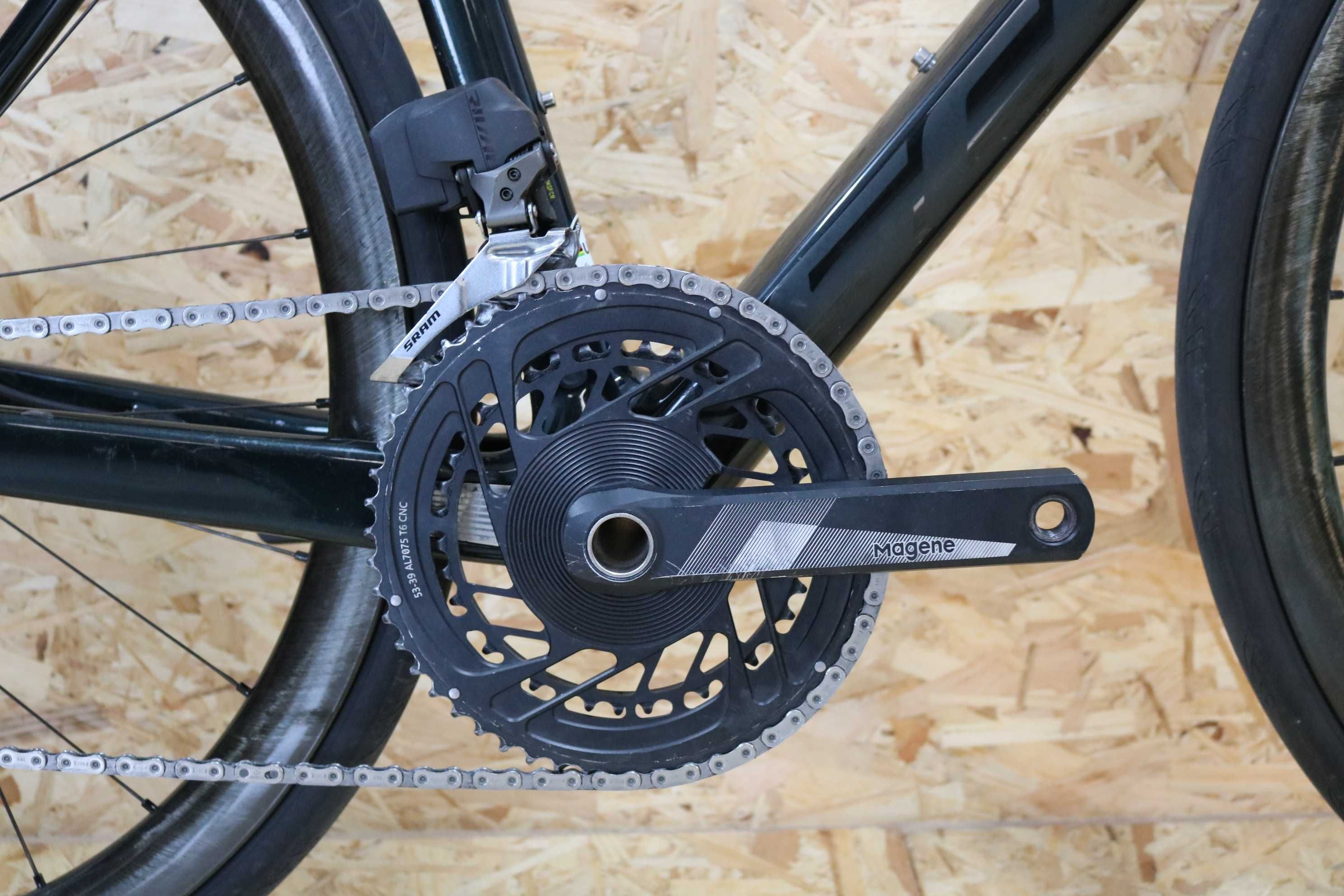 Bicicleta carbono Scott Addict RC - Sram Rival AXS - Rodas Carbono