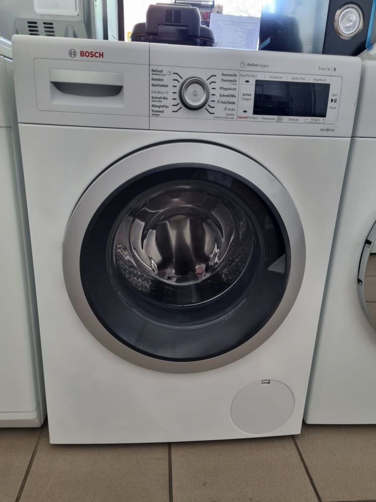 Pralka Bosch  WAW28740 z funkcją pary seria 8