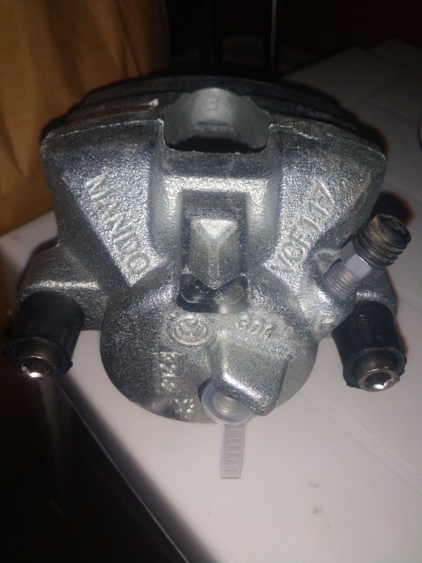 Zacisk hamulcowy VW, Seat VCF117 Nowe 6 sztuk