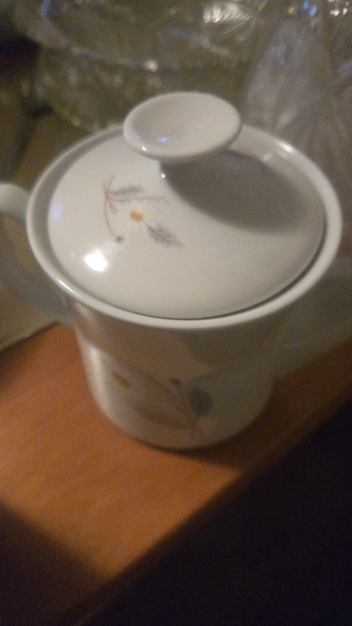 Dzbanek porcelanowy