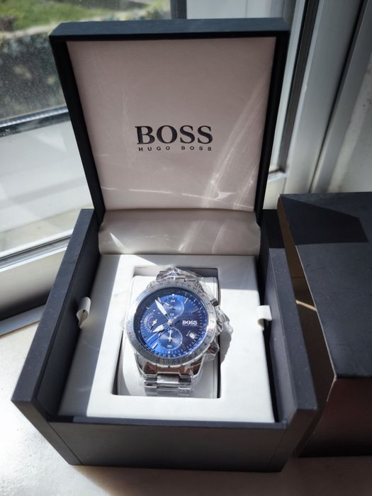 Vendo relógio Hugo Boss original bracelete prateada e mostrador azul