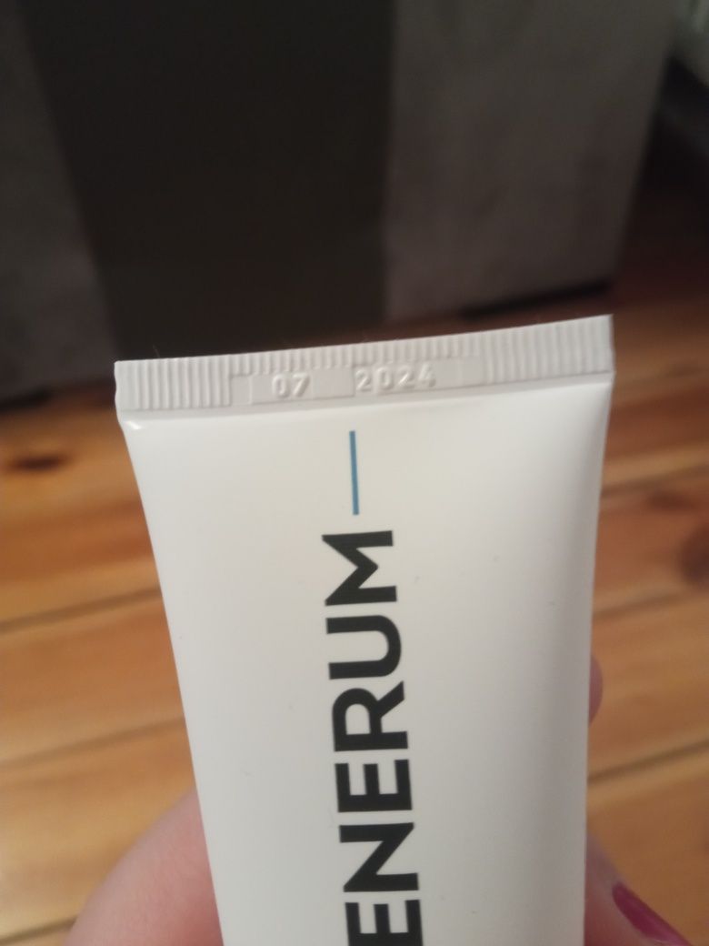 Regenerum peeling do stóp.