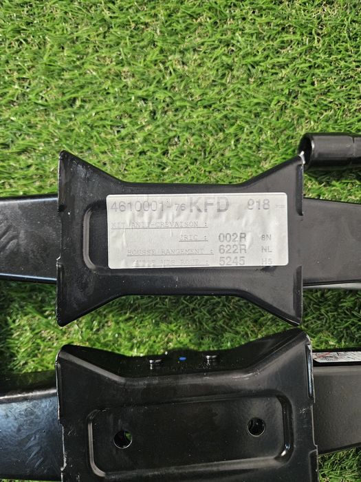 Оригінальний штатний домкрат Renault Megan 3 Megan 4 Scenic