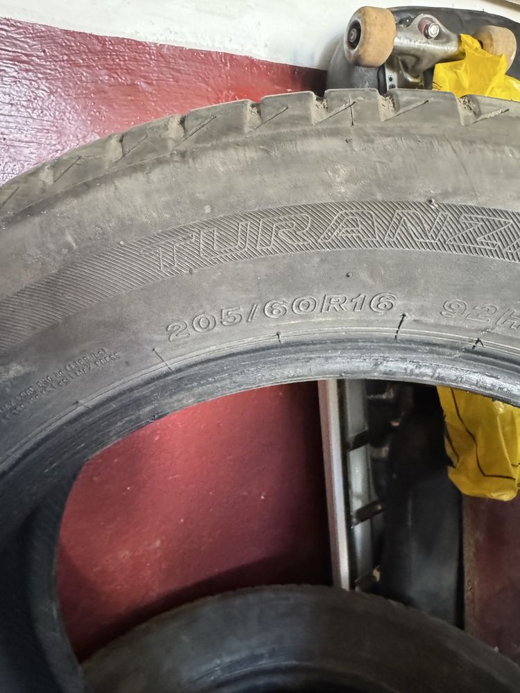 Bridgestone 205/60/16