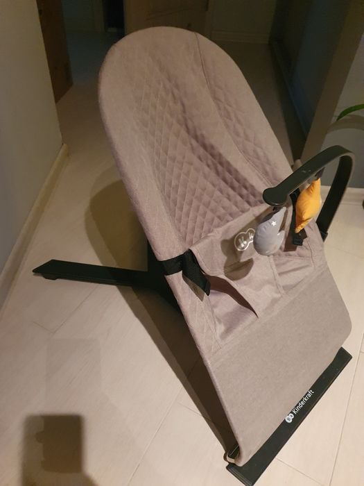 Bujak Bujaczek Kinderkraft jak babybjorn