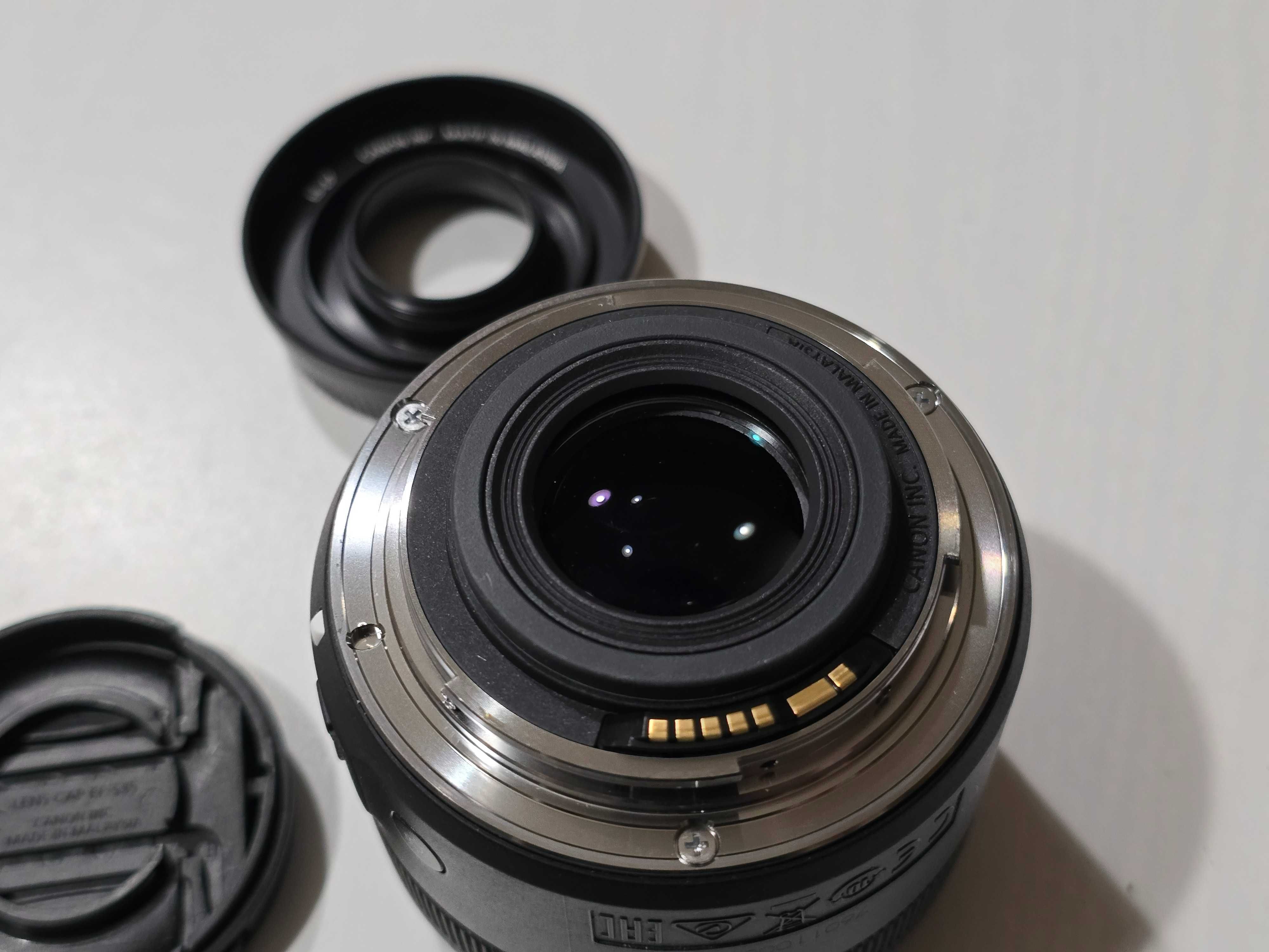 Canon EF-S 35 mm f/2.8 Macro IS STM wbudowana lampa unikat bdb stan