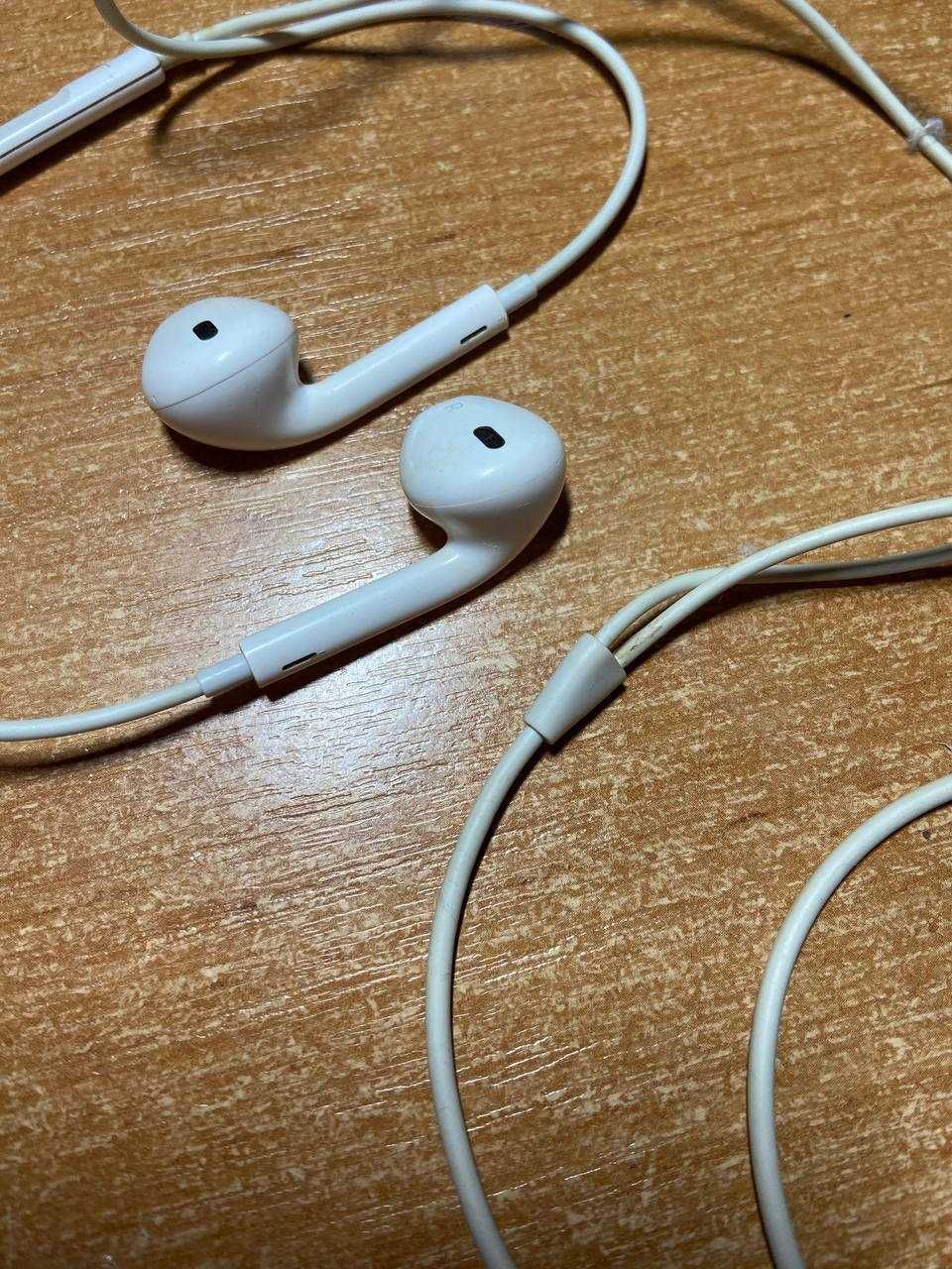 Оригинальные проводные наушники apple