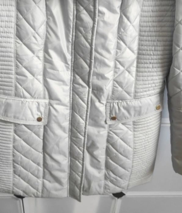 Pikowany płaszcz damski ocieplany