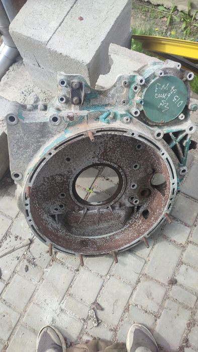 Volvo D13 плита, кожух маховика