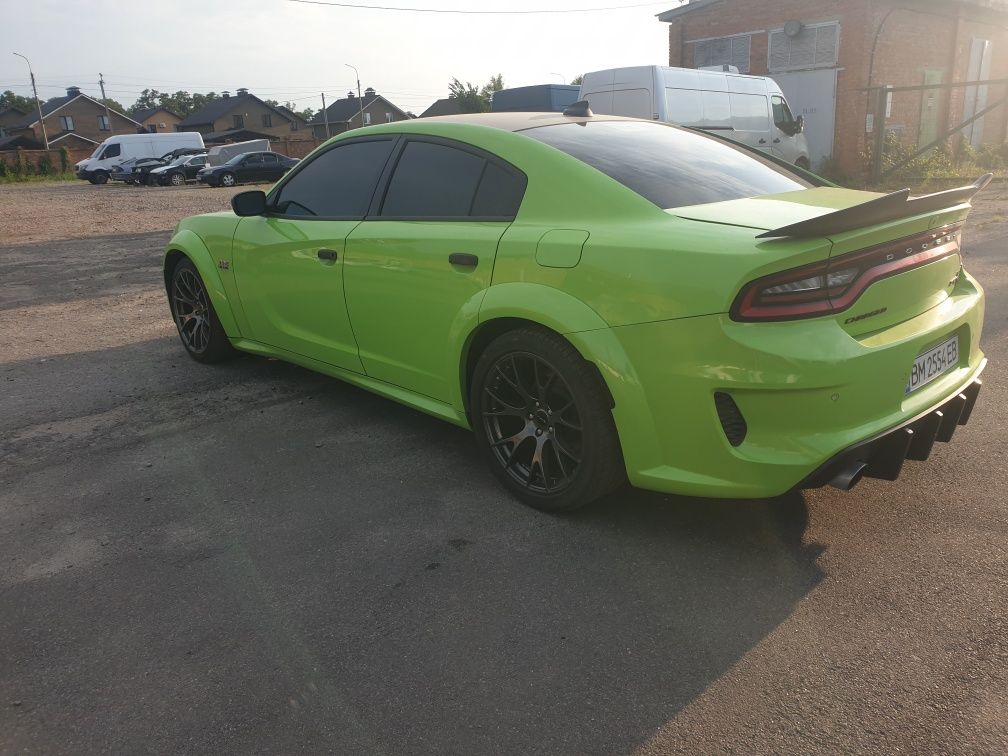 Dodge charger srt