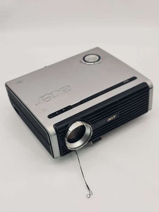 Projector portátil ACER PD528