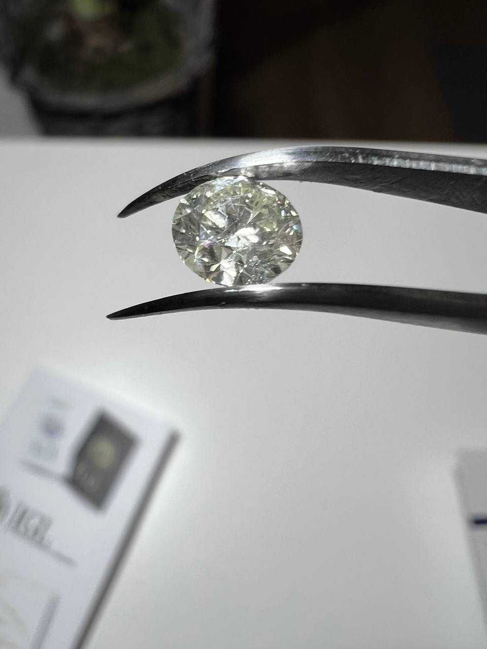 Diament brylant naturalny o wadze 1.01 ct, koloru J i czystości VS2