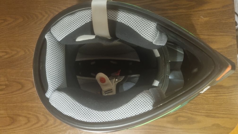 Capacete motocross Airoh