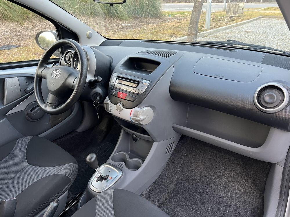 Toyota aygo automatico 5p