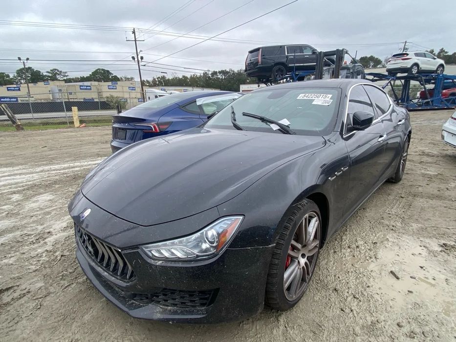 Maserati Ghibli S / auto ZAKUPIONE w drodze