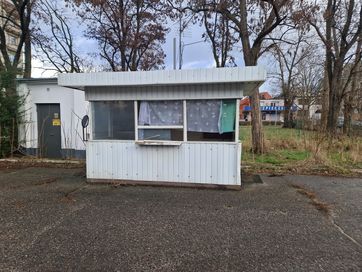 Kiosk kontener stróżówka