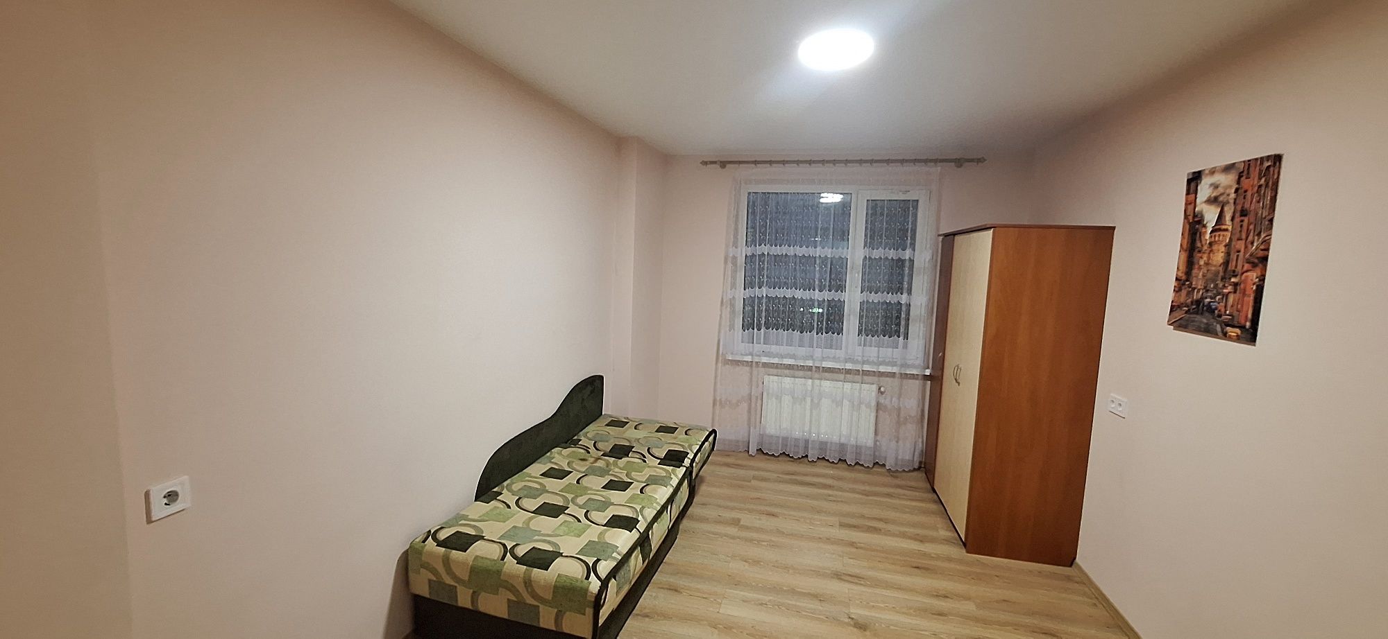 Здам 2 кім. квартиру вул Банківська.