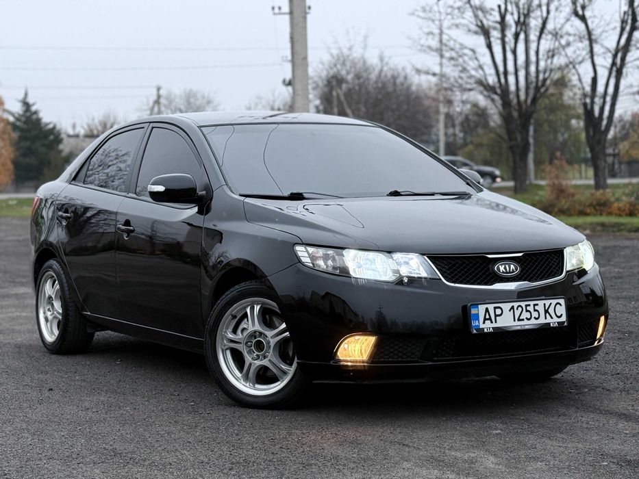 Продам Kia Cerato в Идеальном состоянии.