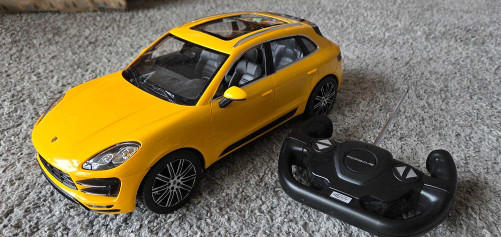 Zdalnie sterowane Porsche Macan Rastar 1:14