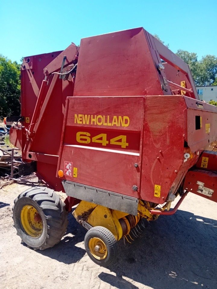 New Holland 644 gotowa do pracy