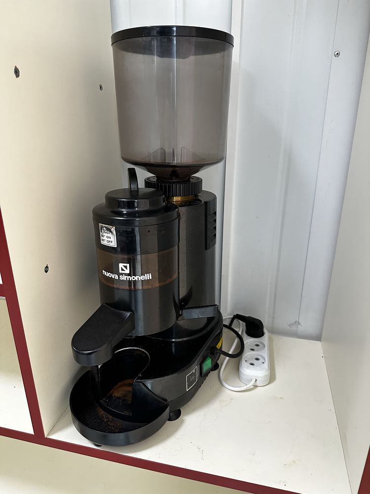 Кофемолка кавомолка nuova simonelli rr45