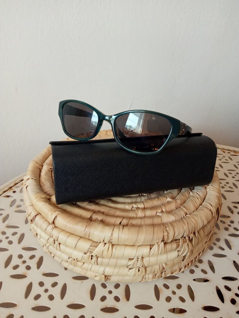 Okulary przeciwsłoneczne Vera Wang
