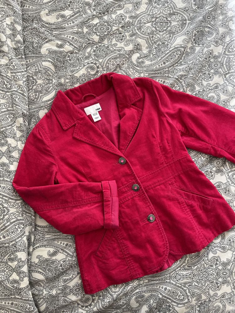 Różowa marynarka żakiet rozmiar 134 H&M ozdobne guziki Barbie