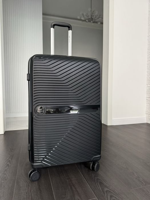 Чорна Велика Валіза - чемодан - Поліпропілен - L - новий