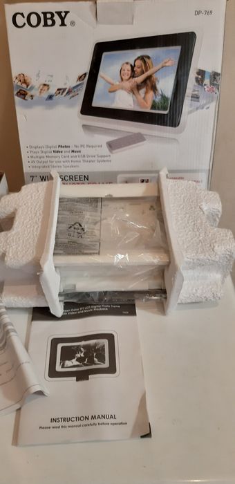 Цыфровая фоторамка Coby DP-769, 7 дюймов, новая